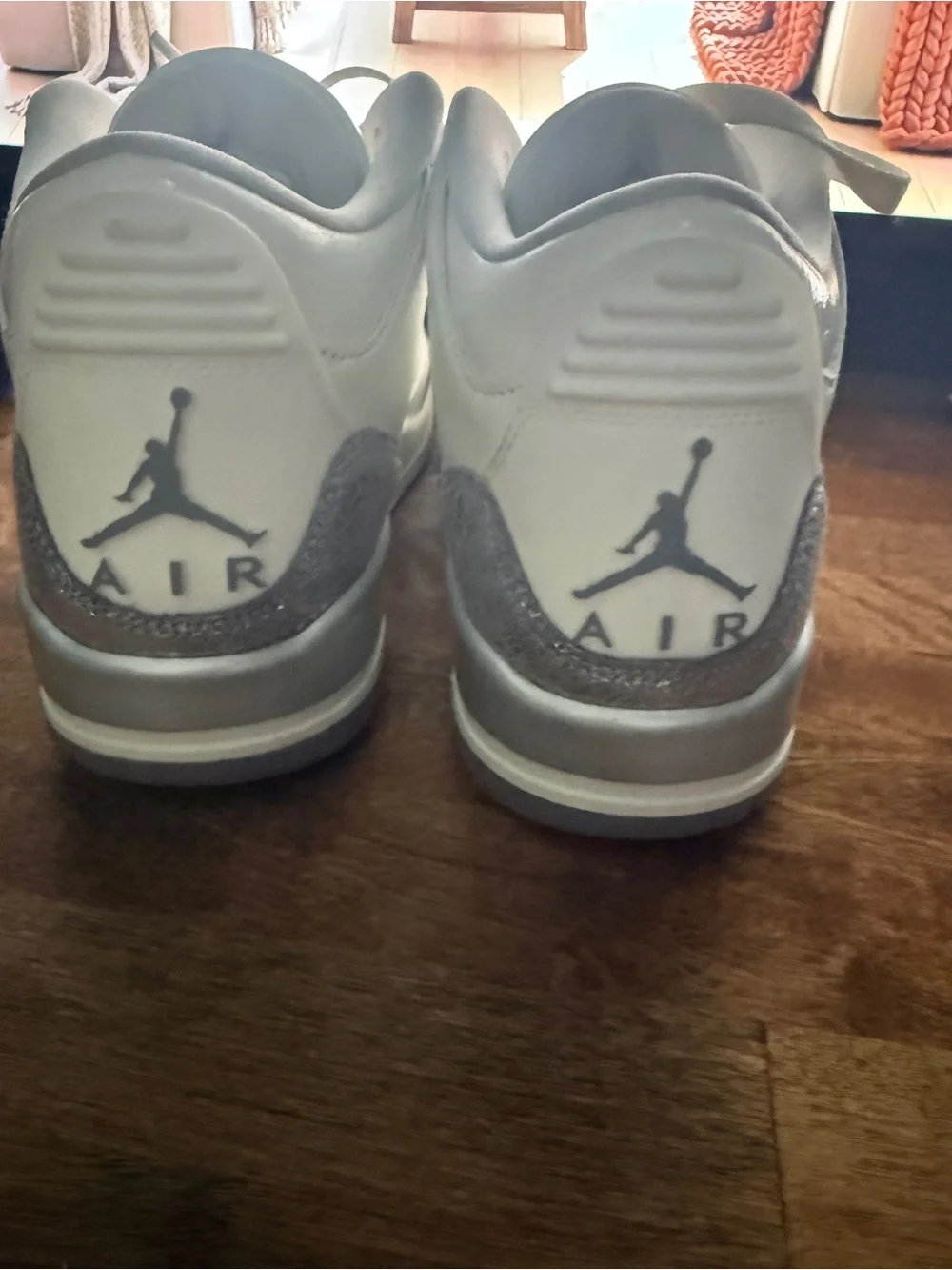 Jordan classic white